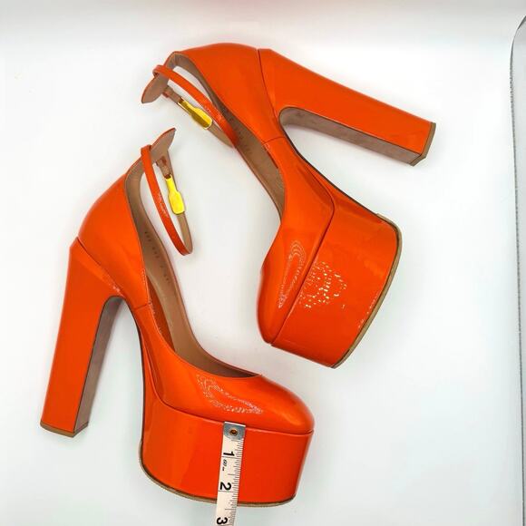 VALENTINO GARAVANI patent leather Tan-go Platform Pump In Titian IT 41.5 - Picture 15 of 16